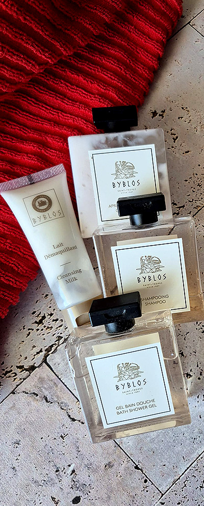 shooting-biblos-parfum-fond-travertin